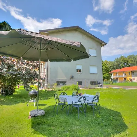 Apartment Residenza Il Parco Family Retreat - Happy Ispra
