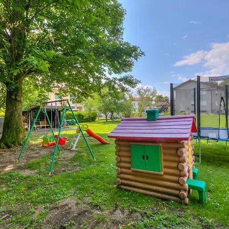 Apartment Residenza Il Parco Family Retreat - Happy